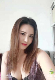 白云性感女人-燕子