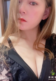 白云大胸风骚依依