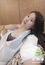 白云小姐姐默默